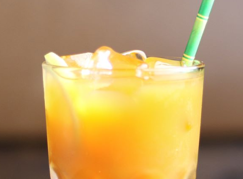 Teh O’Ais Limau (Hot)